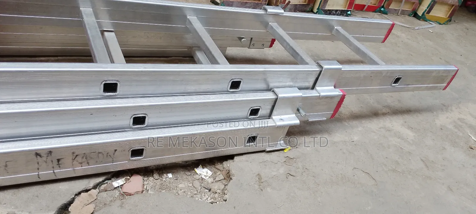 20x3 (60ft)Aluminum Industrial Heavy Duty Ladder