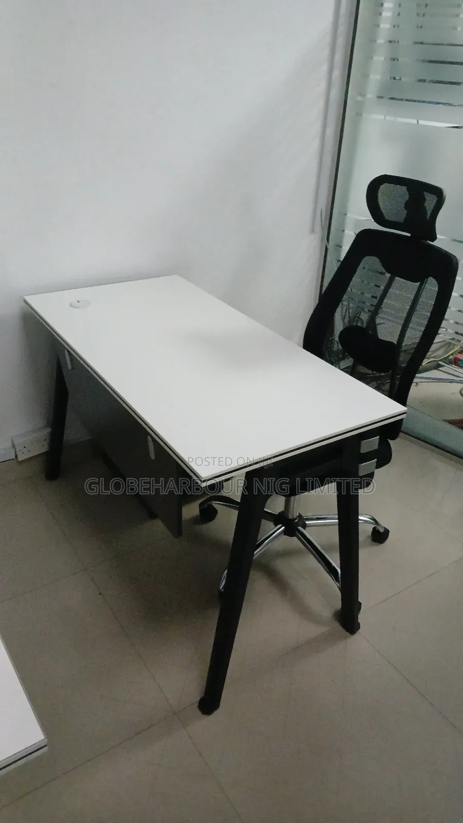 1.4 Meter Executive Office Table With Eco Executive Chair