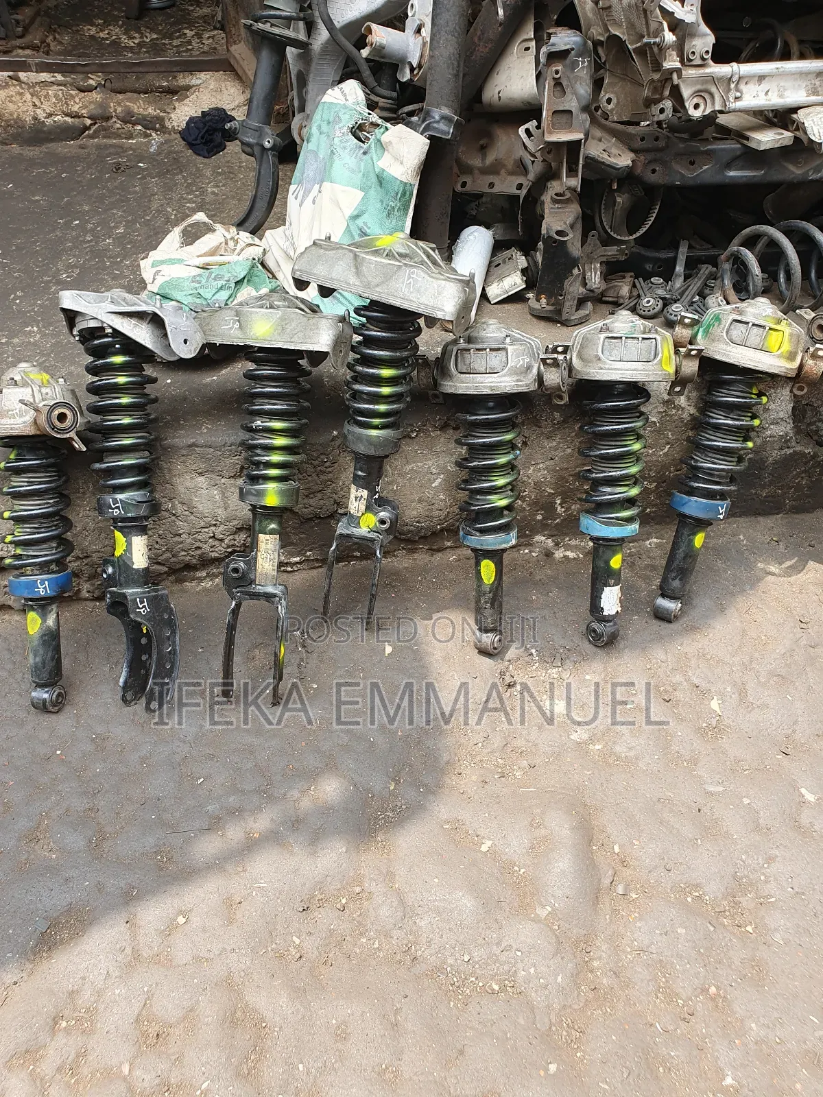 Front and Back Shock Absorber Audi Q7