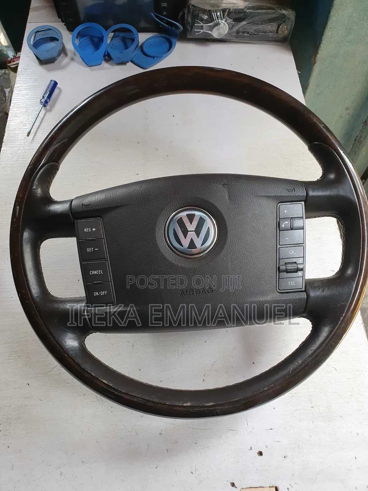 Formica Stearing Wheel Volkswagen Touareg 2013