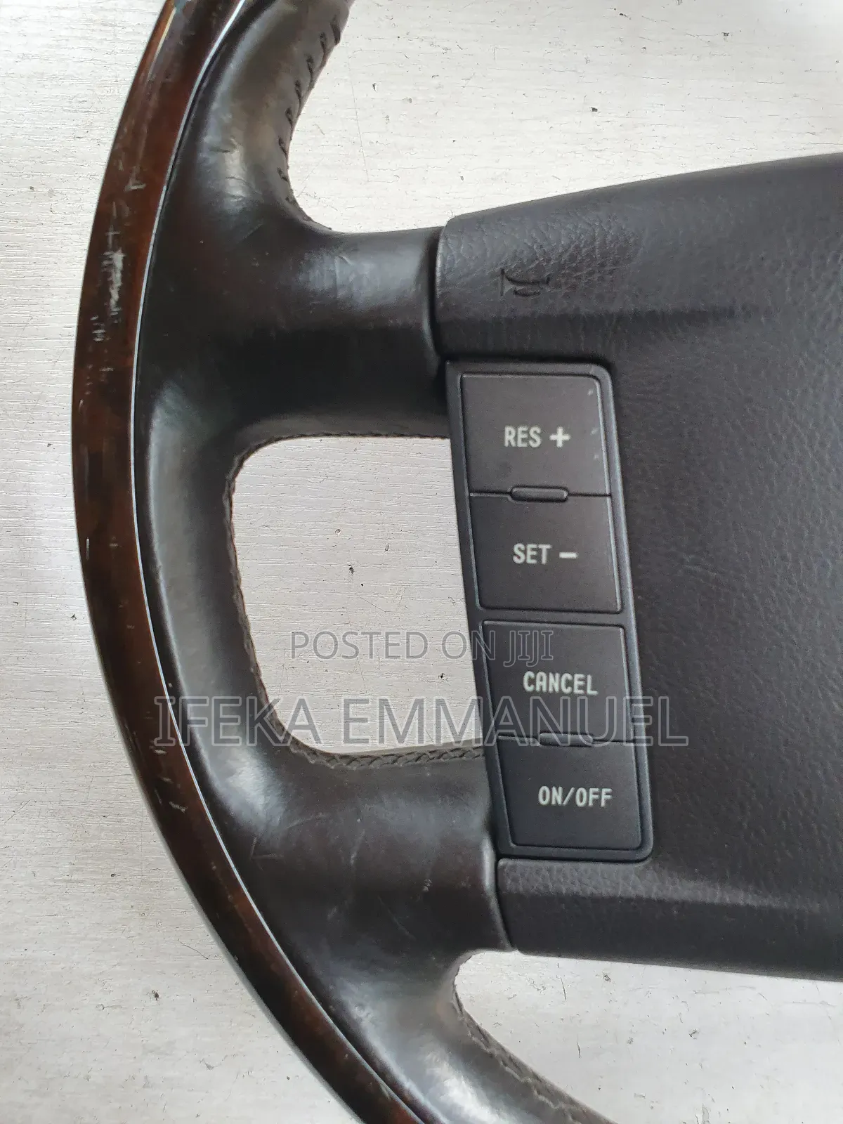 Formica Stearing Wheel Volkswagen Touareg 2013