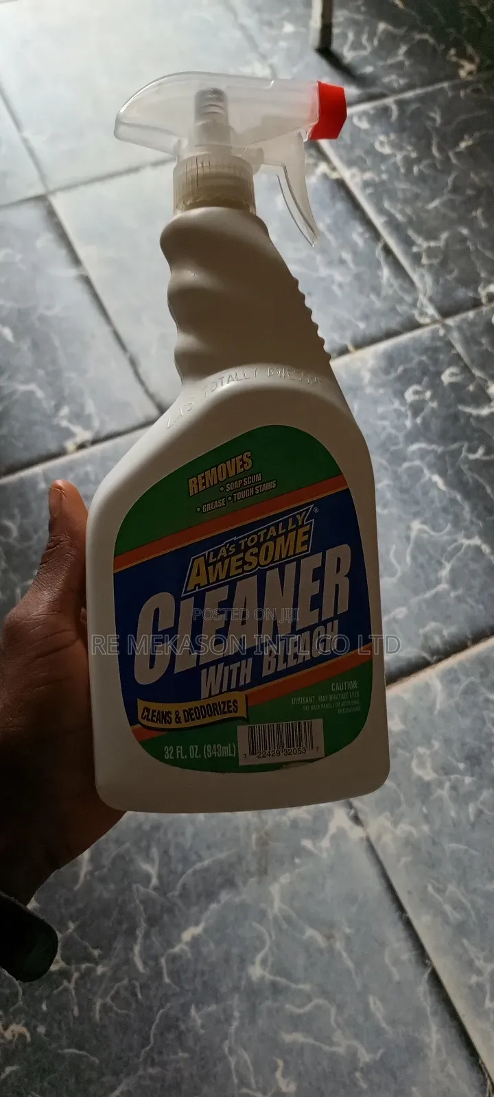 La's Totally Awesome Cleaner With Bleach