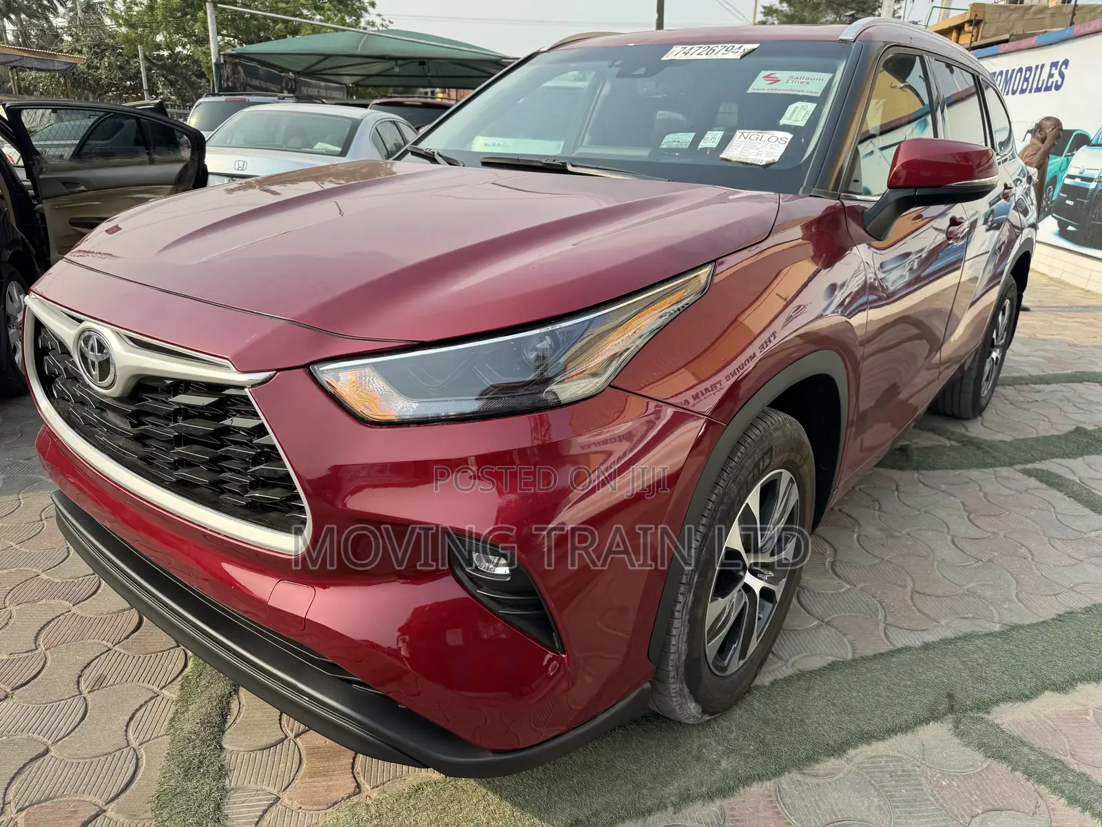Toyota Highlander XLE 2022 Burgundy