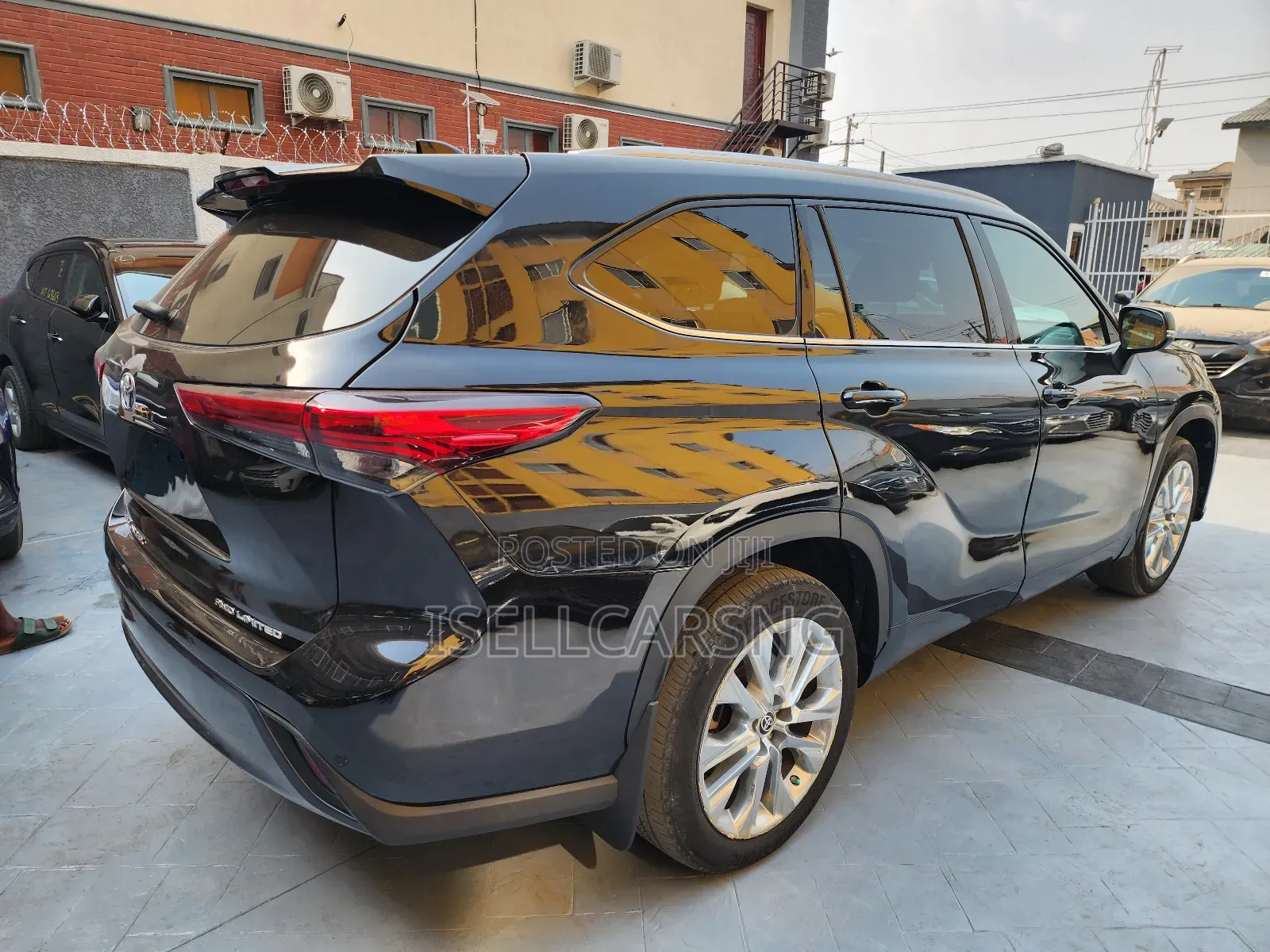 Toyota Highlander Limited 2022 Black