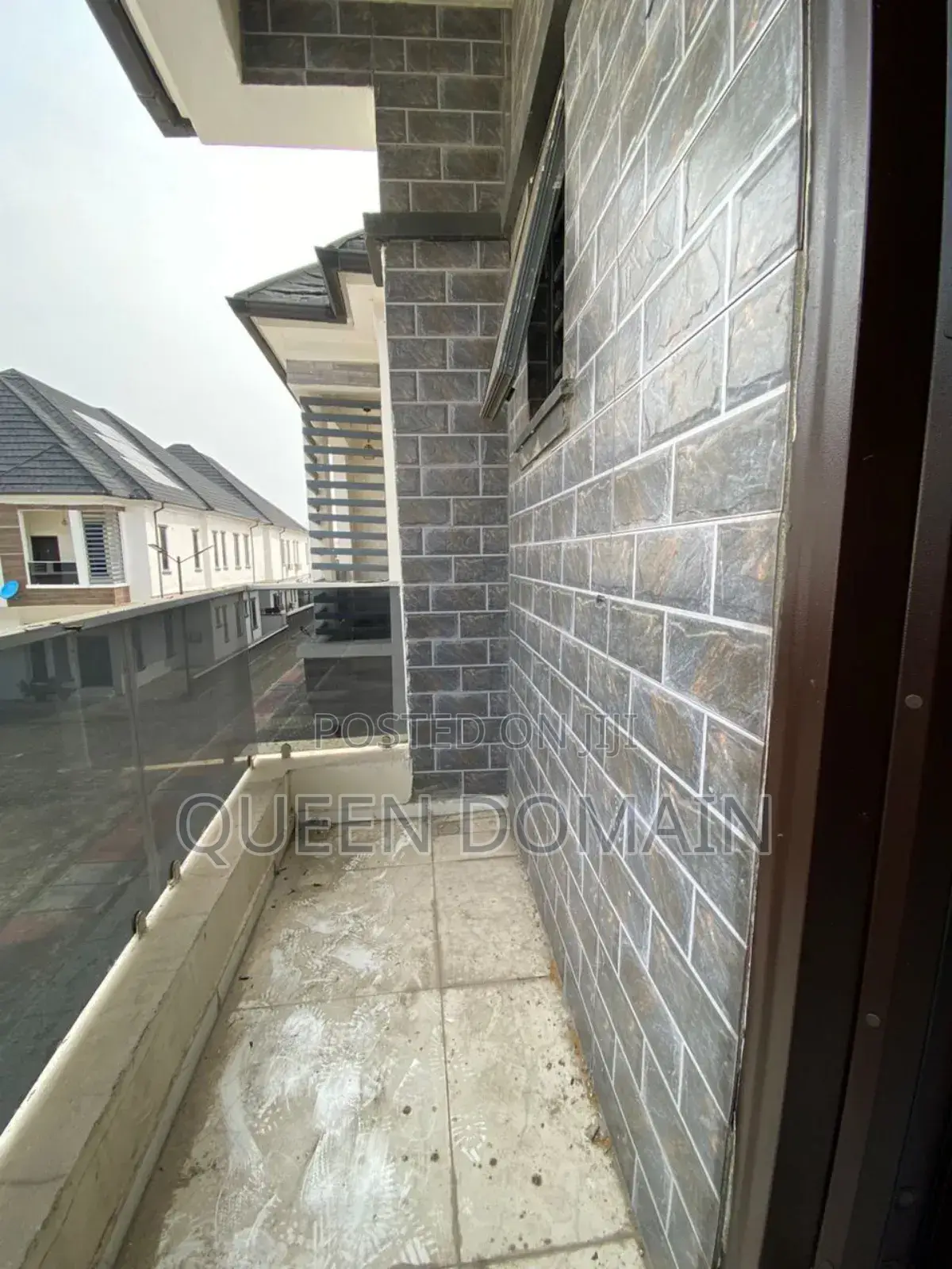 4bdrm Duplex in Secured Estate, Lekki for sale