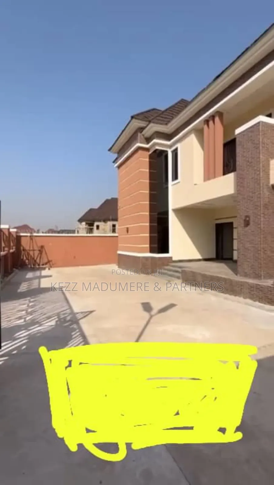 6bdrm Duplex in Centinary Estate, for sale