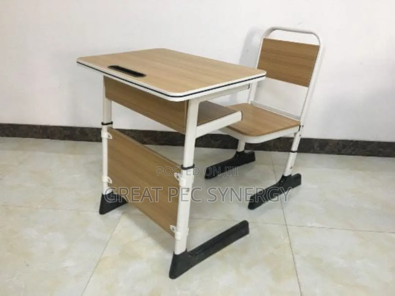 Single Children Reading Table and Chair