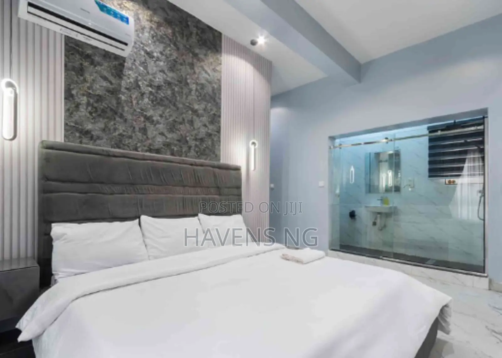 Luxury 2-Bedroom “Gray” Apartment