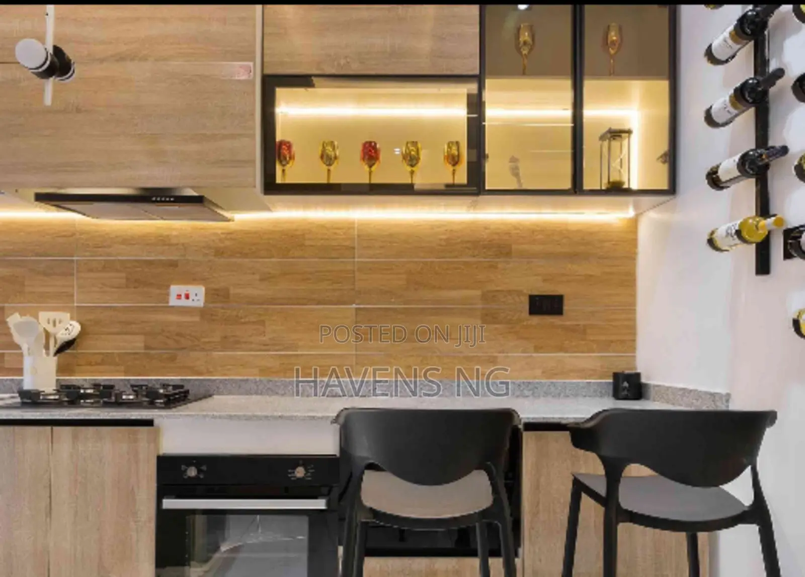 Luxury 1-Bedroom Apartment With PS5