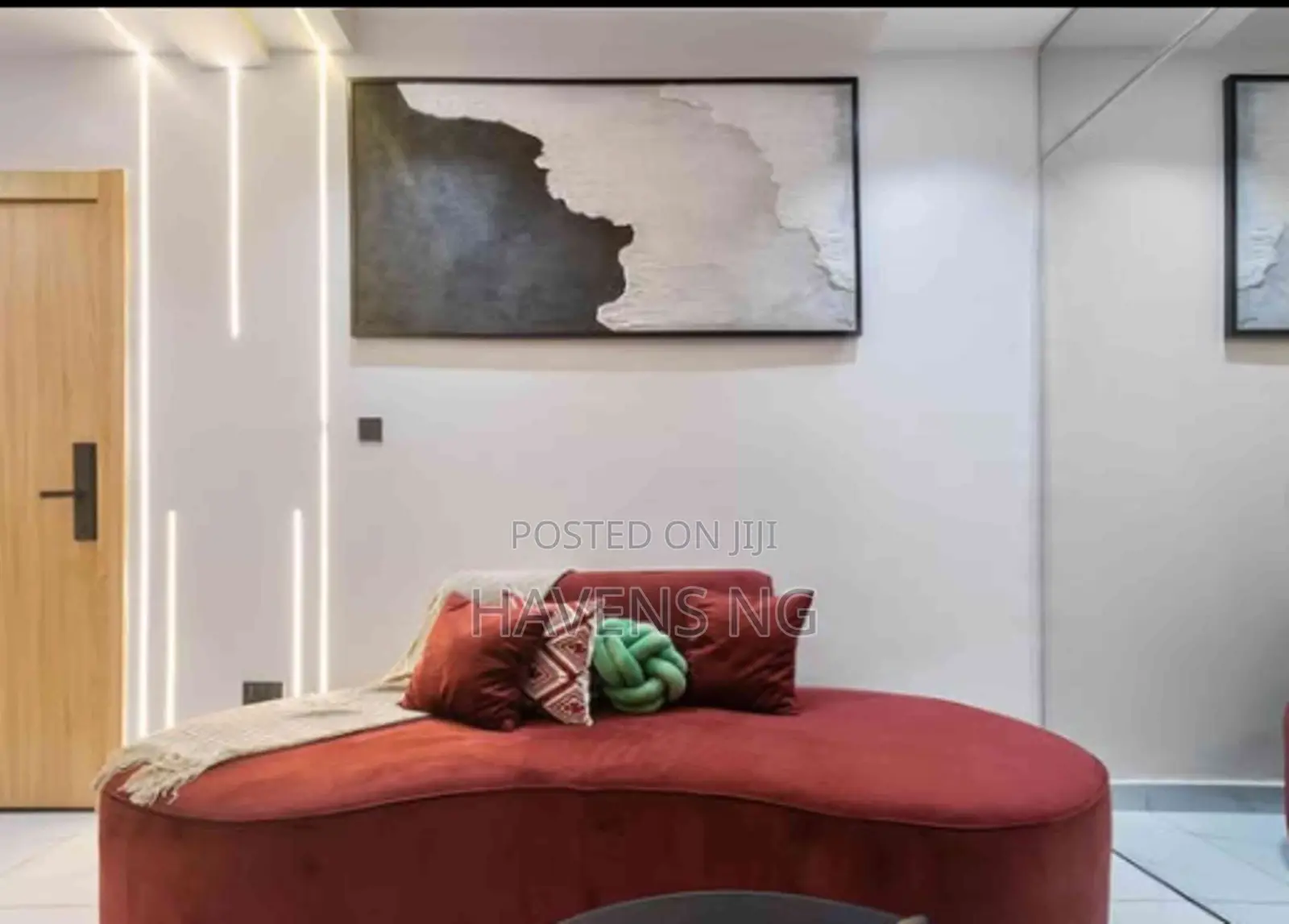 Luxury 1-Bedroom Apartment With PS5
