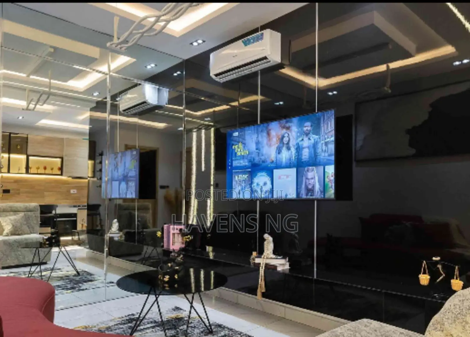 Luxury 1-Bedroom Apartment With PS5