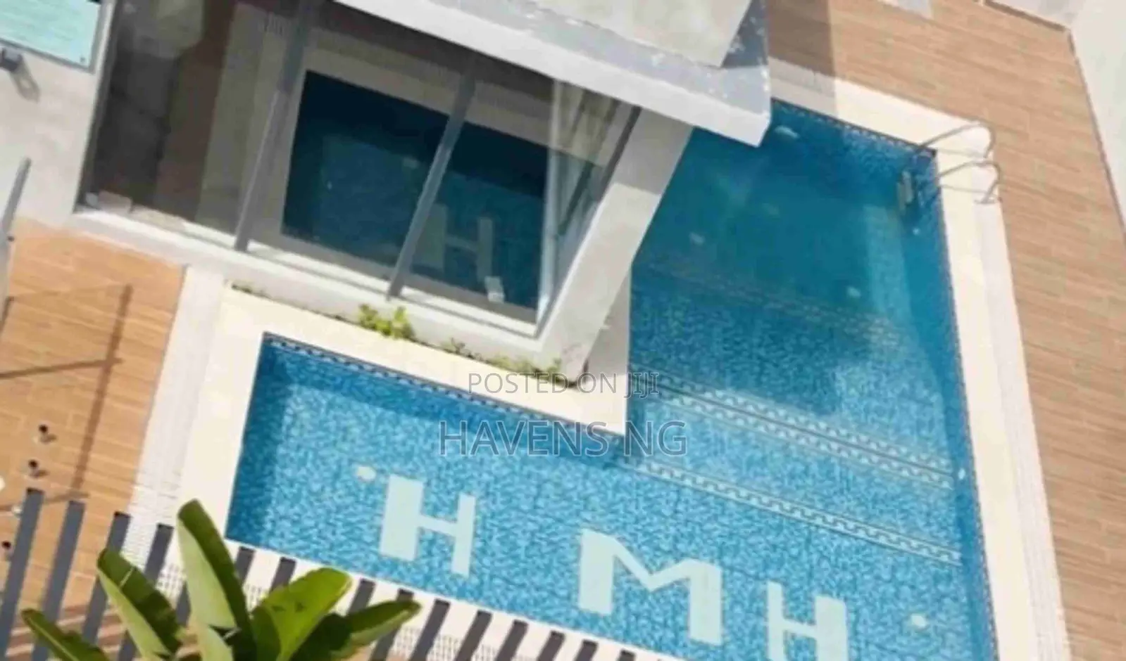 Luxurious 4-Bedroom Duplex