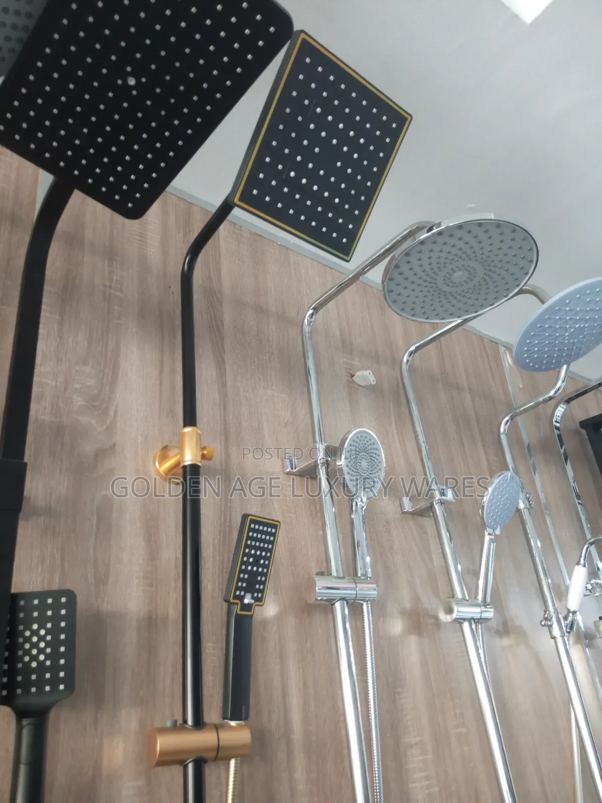 High Quality Black and Gold Shower