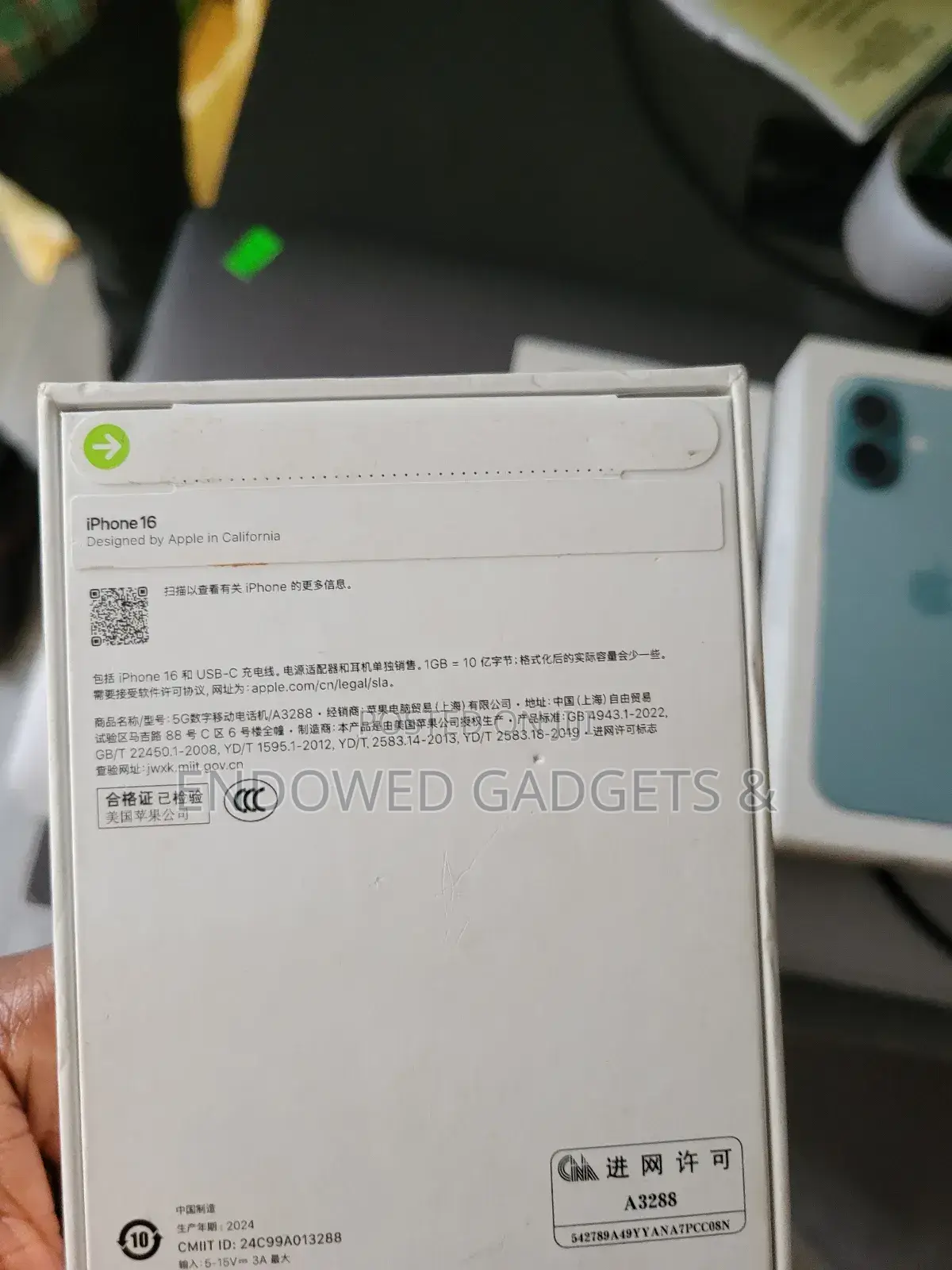 New Apple iPhone 16 128 GB Blue