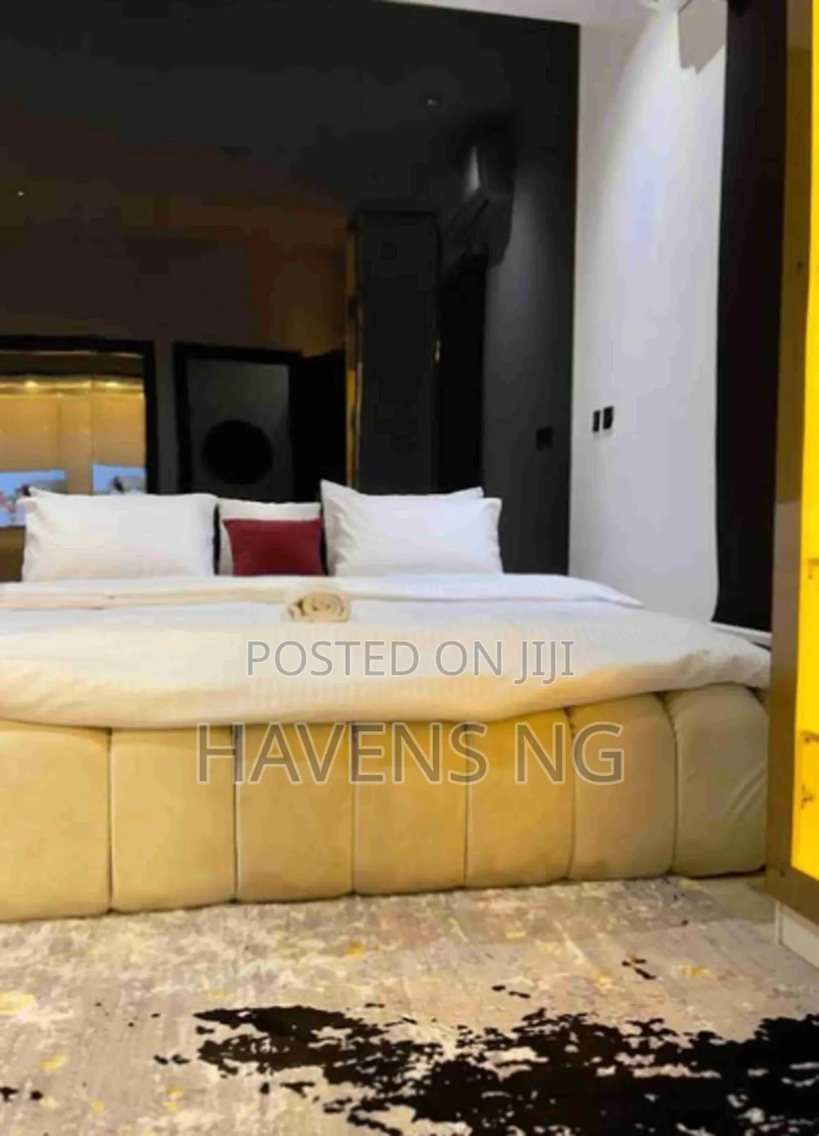 1-Bedroom Apartment With Cinema PS5