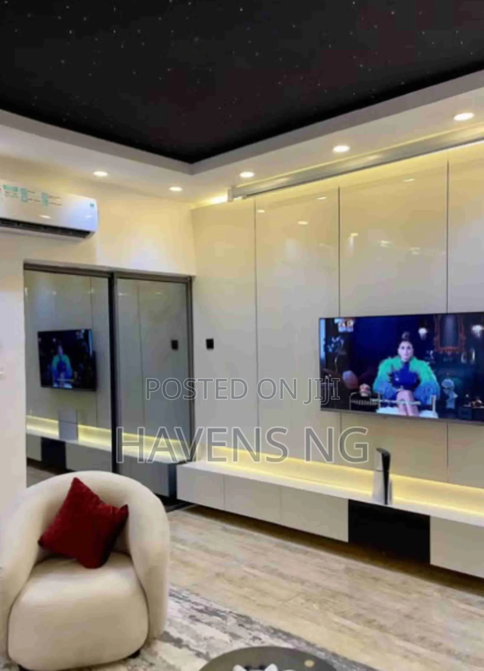 1-Bedroom Apartment With Cinema PS5