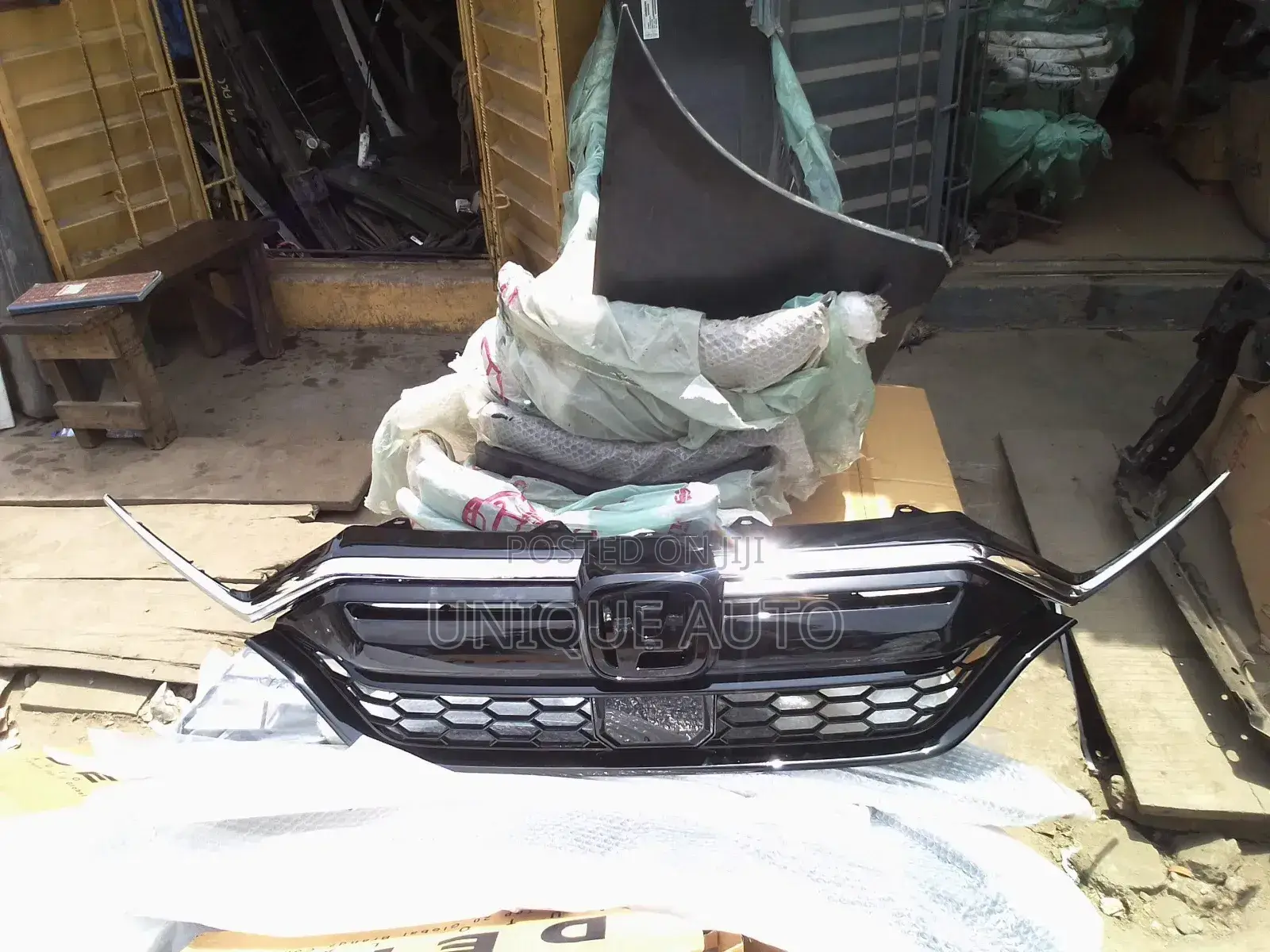 Complete Front Grille 2020 Honda CRV