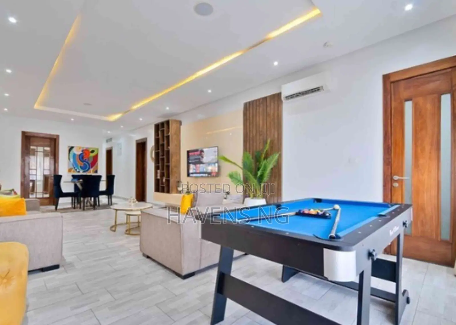 Luxury Fully Furnished 3-Bedroom Apartment