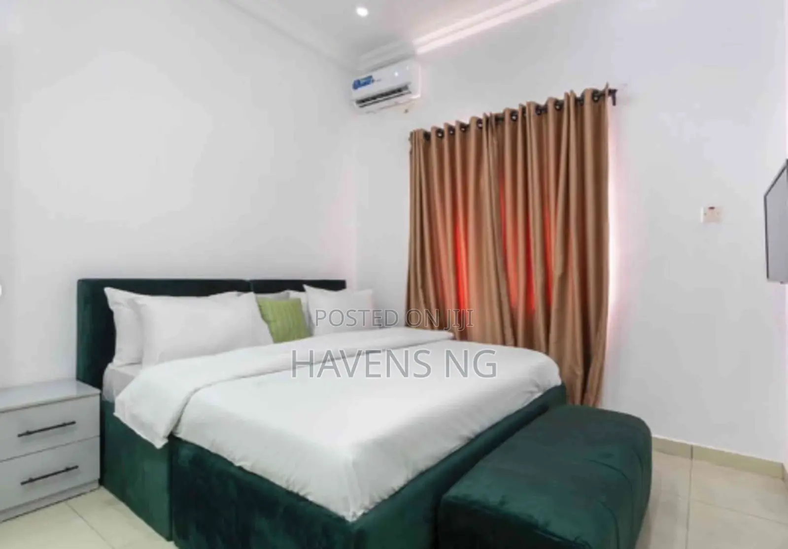 Luxurious and Cozy 3-Bedroom Apartment