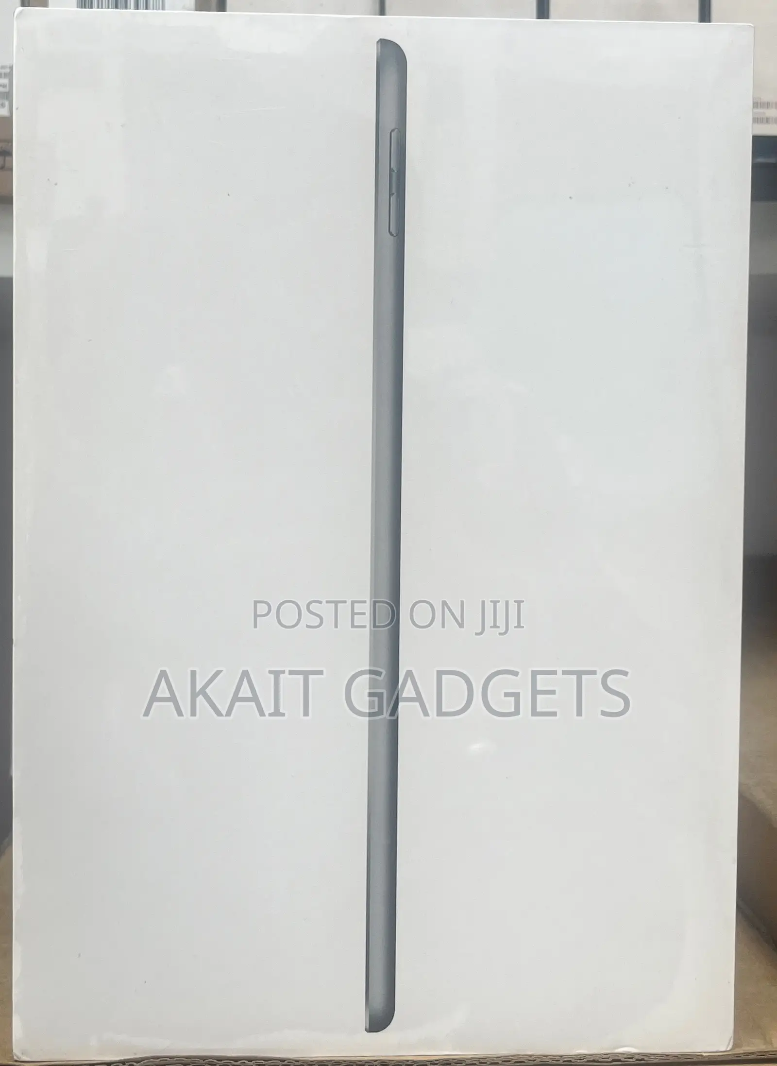 New Apple iPad Wi-Fi 32 GB Gray
