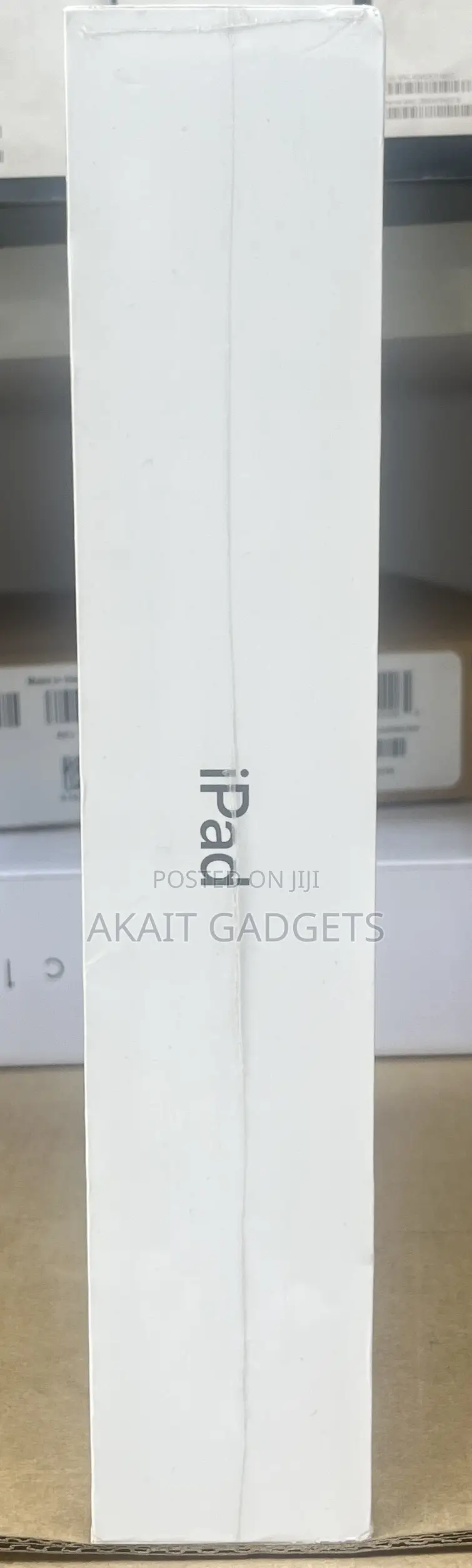 New Apple iPad Wi-Fi 32 GB Gray