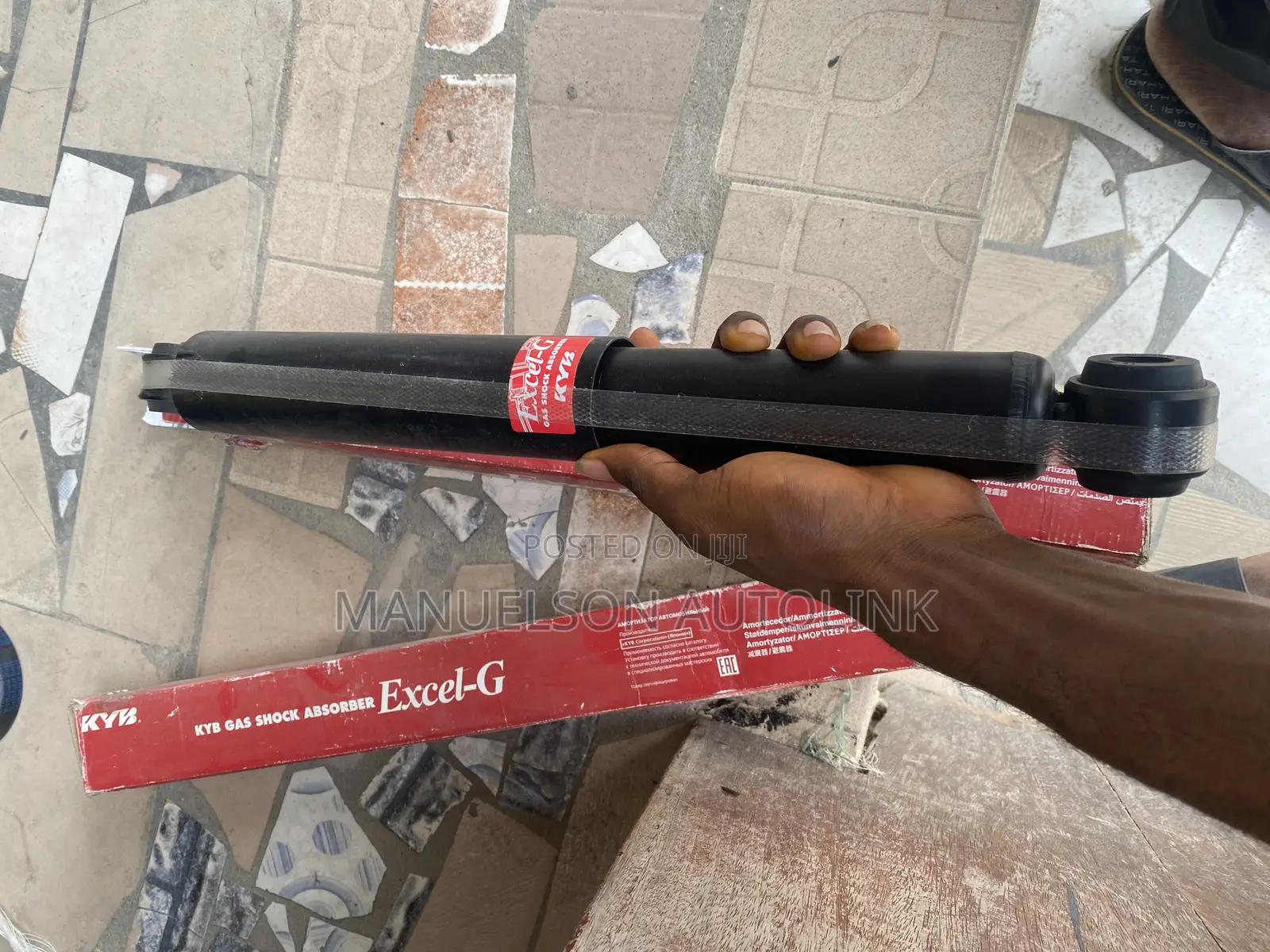 Back KYB Shock Absorber for Hiace Bus