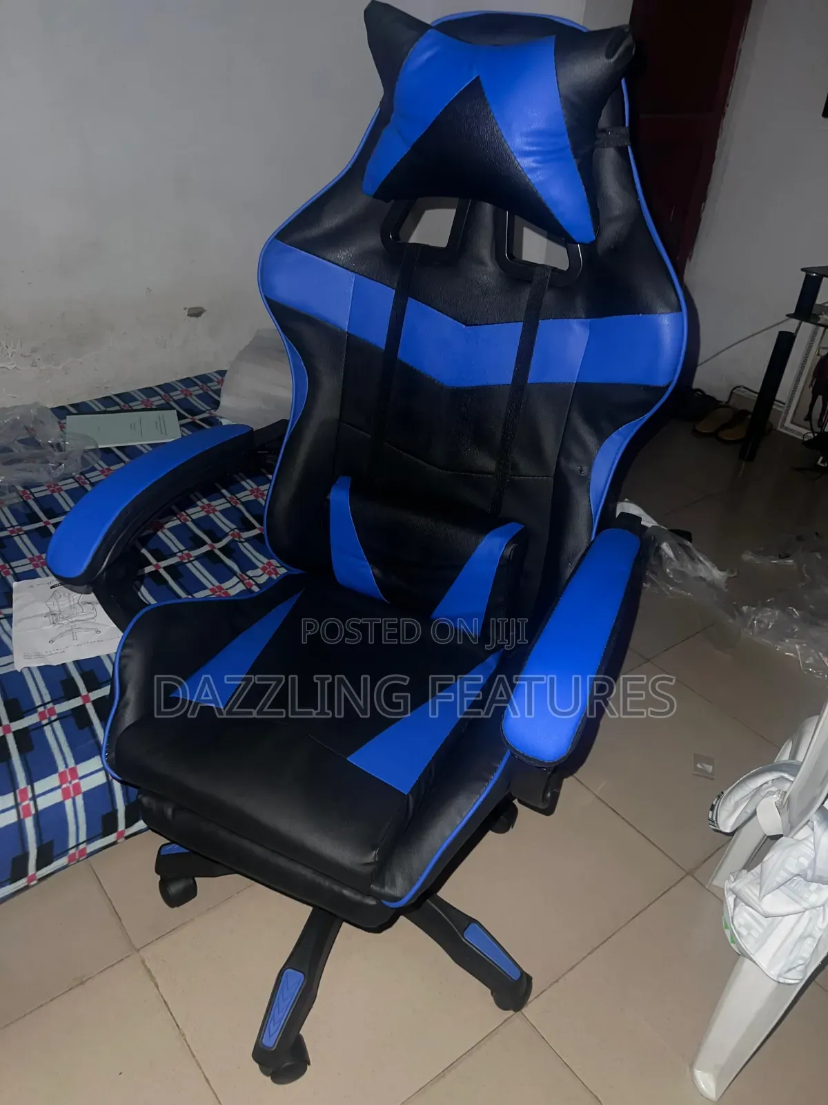 Gaming Chair With Footrest