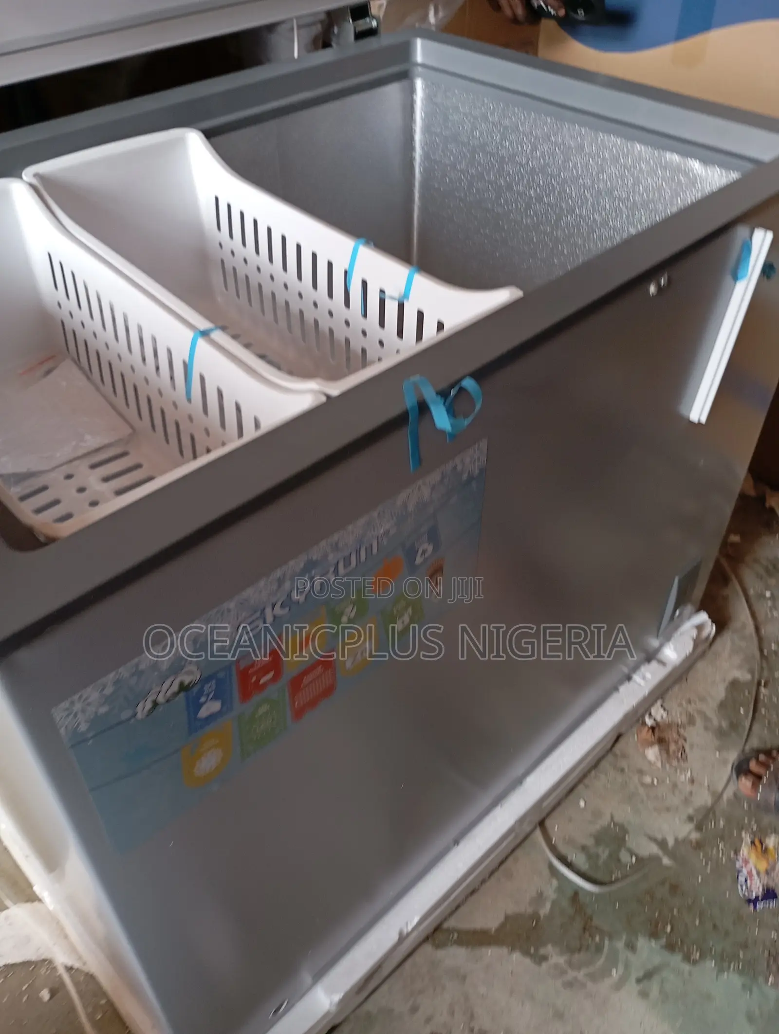 Simple Skyrun 260L Chest Freezer