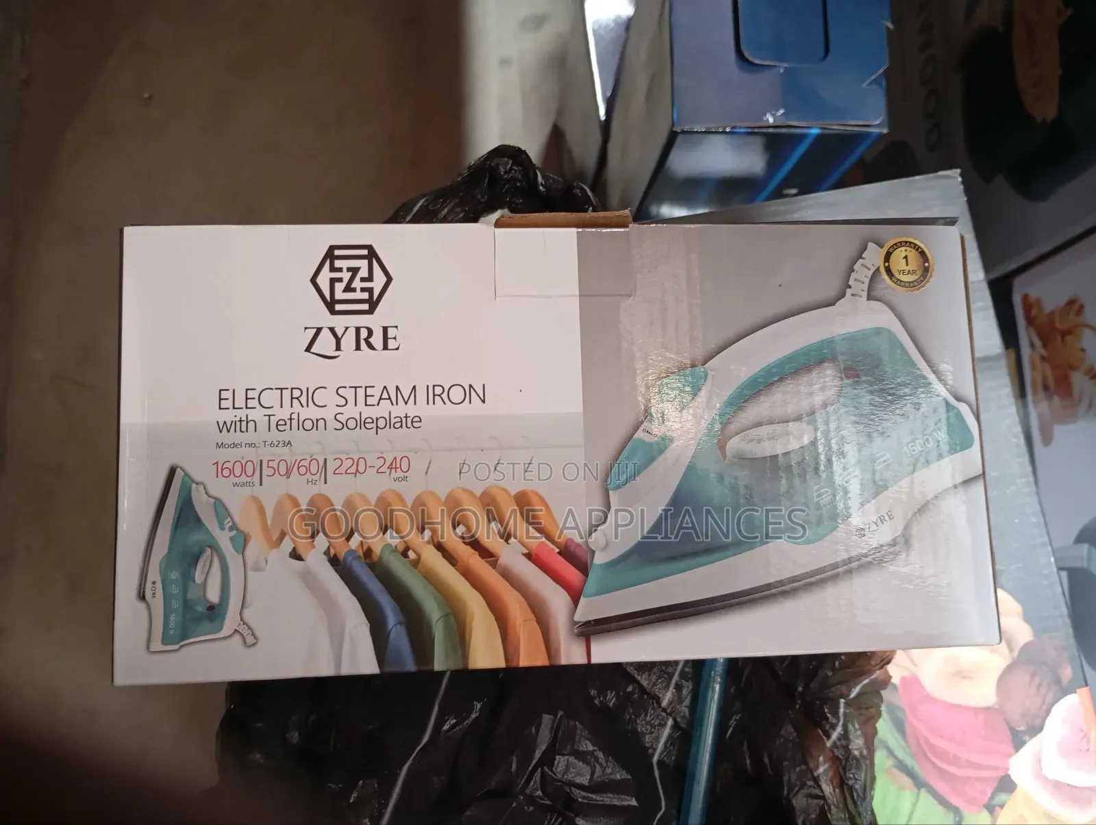 Electric Steam Iron With Teflon Soleplate
