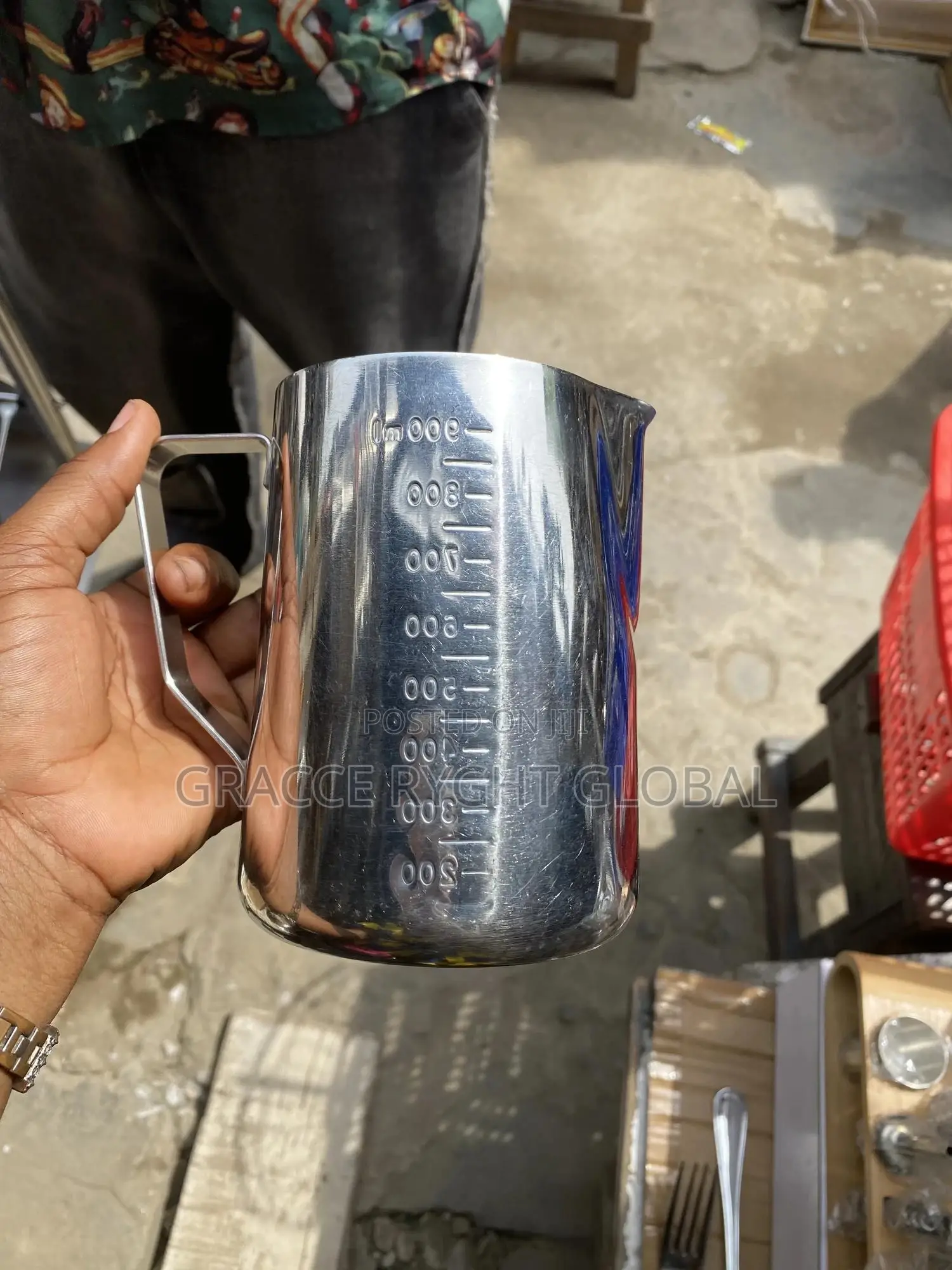 900ml Stainless Steel Milk Frothing Jug / Pitcher