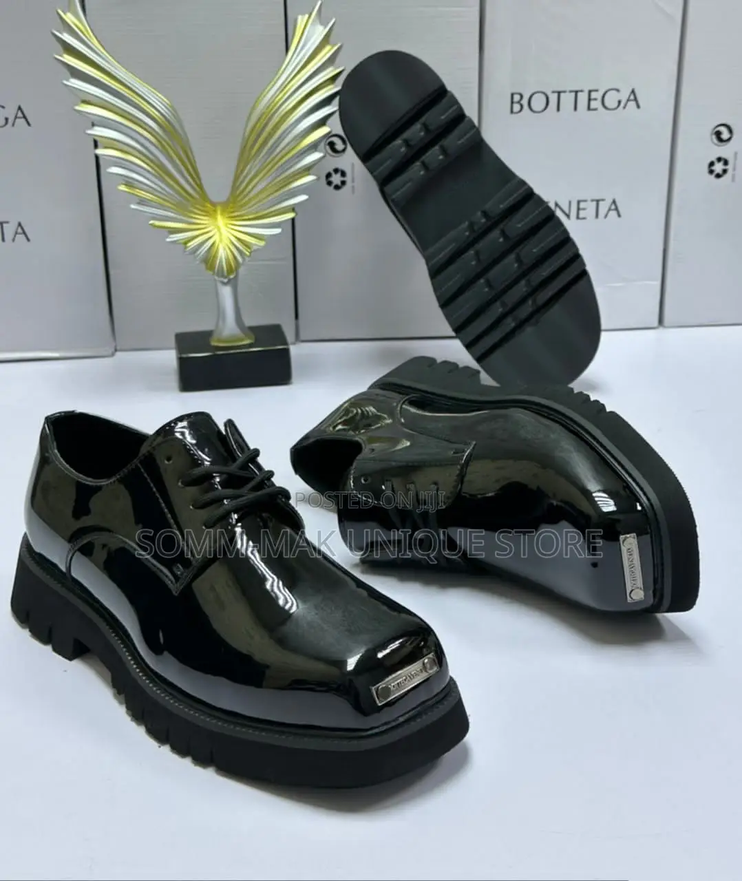 Corporate Mens Shoe( Bottega Veneta)