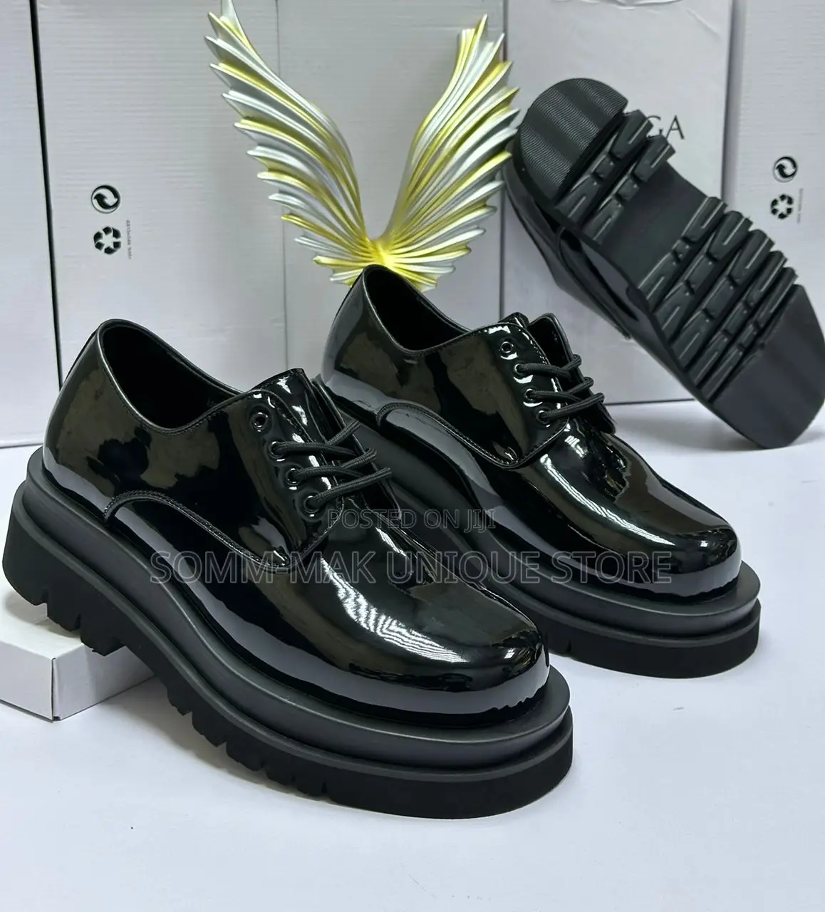 Corporate Mens Shoe( Bottega Veneta)