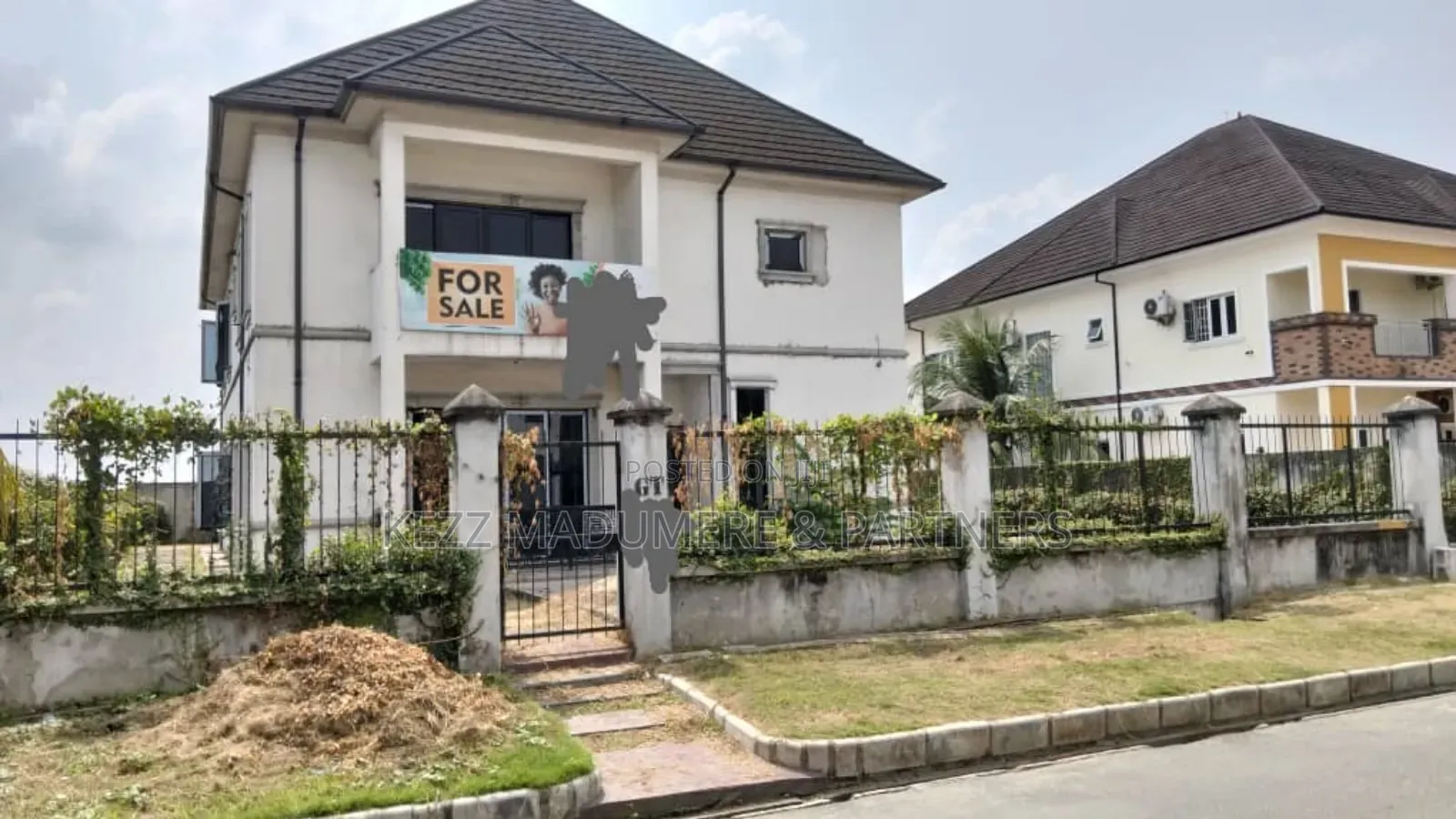 5bdrm Duplex in Phase 2, Dr Peter for sale