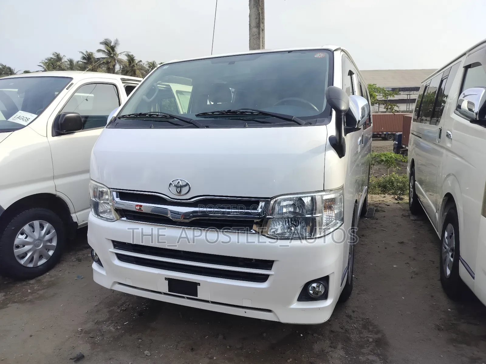 Toyota HiAce 2009 White