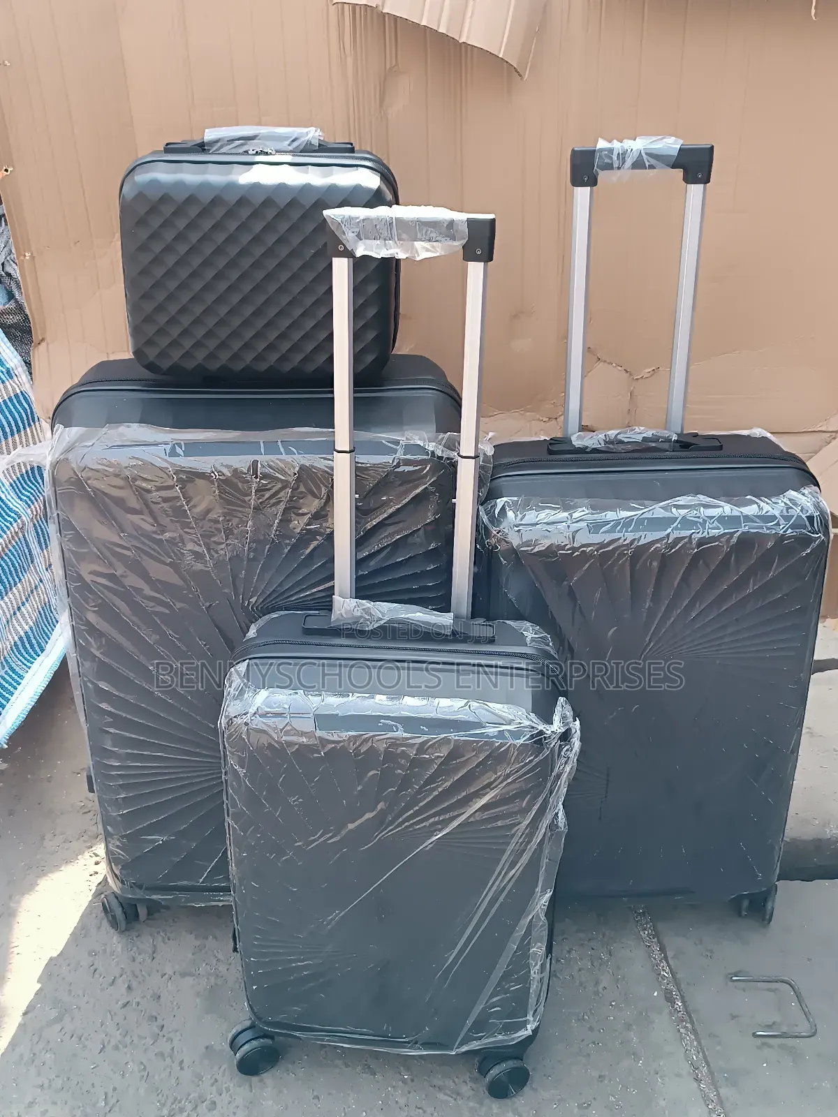 Big Set of 4 FL Unbreakable Elastic Rubber Travel Luggage Bo