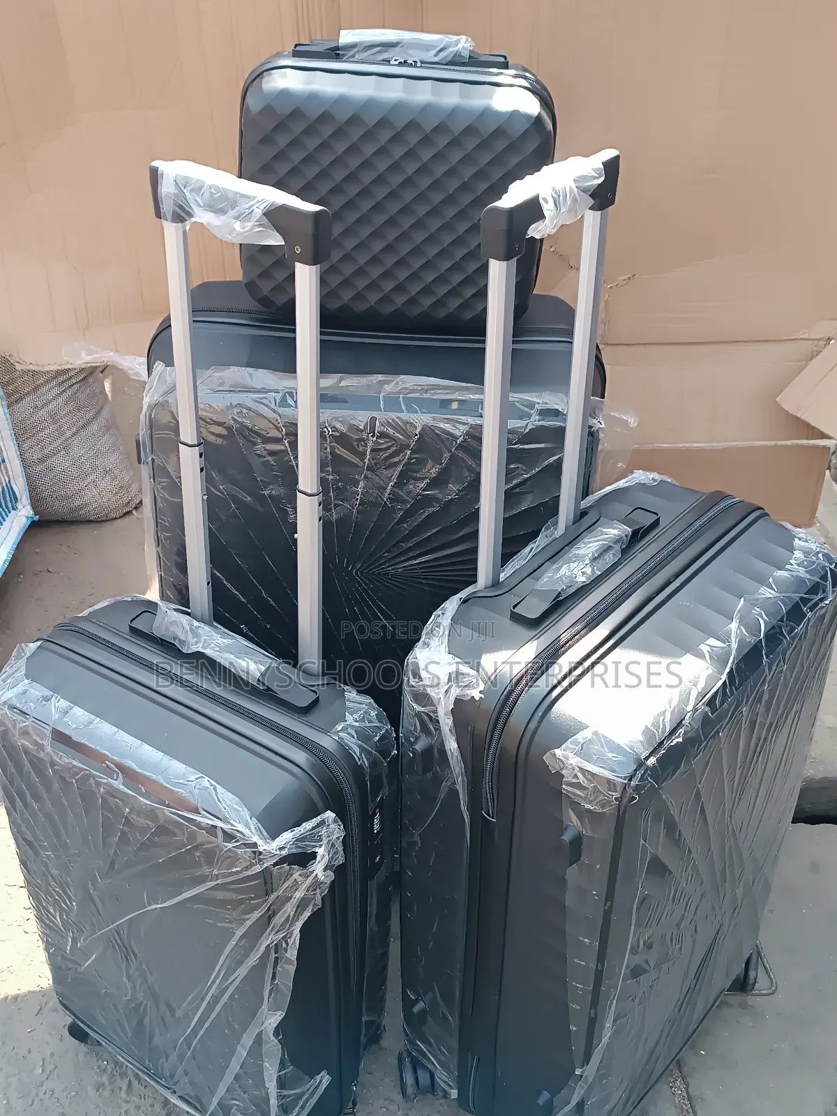 Big Set of 4 FL Unbreakable Elastic Rubber Travel Luggage Bo