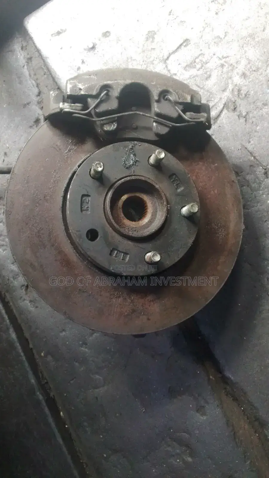 Hub for Mazda 5
