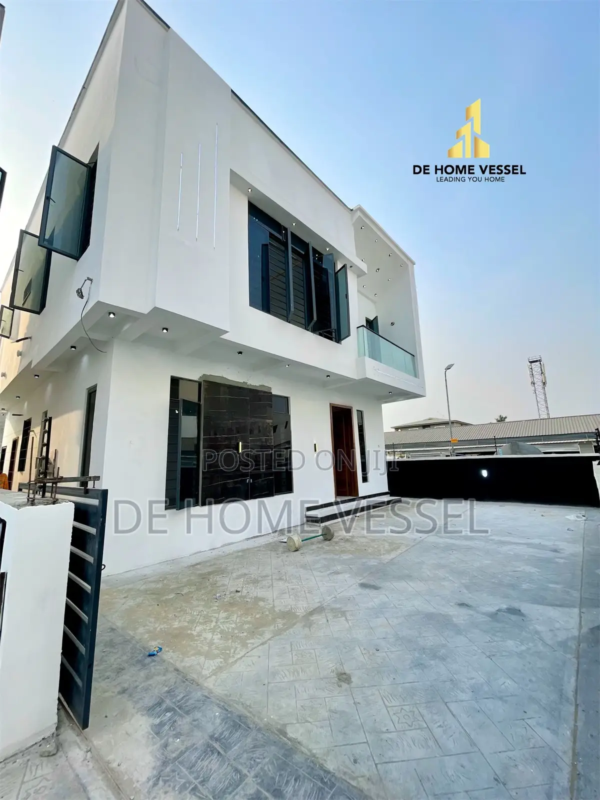 4bdrm Duplex in Idado for sale