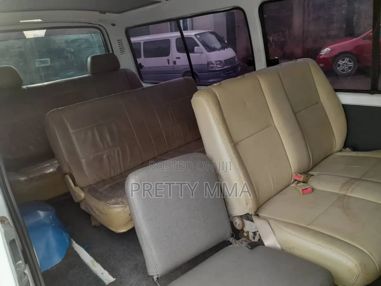 Toyota HiAce 2004 White