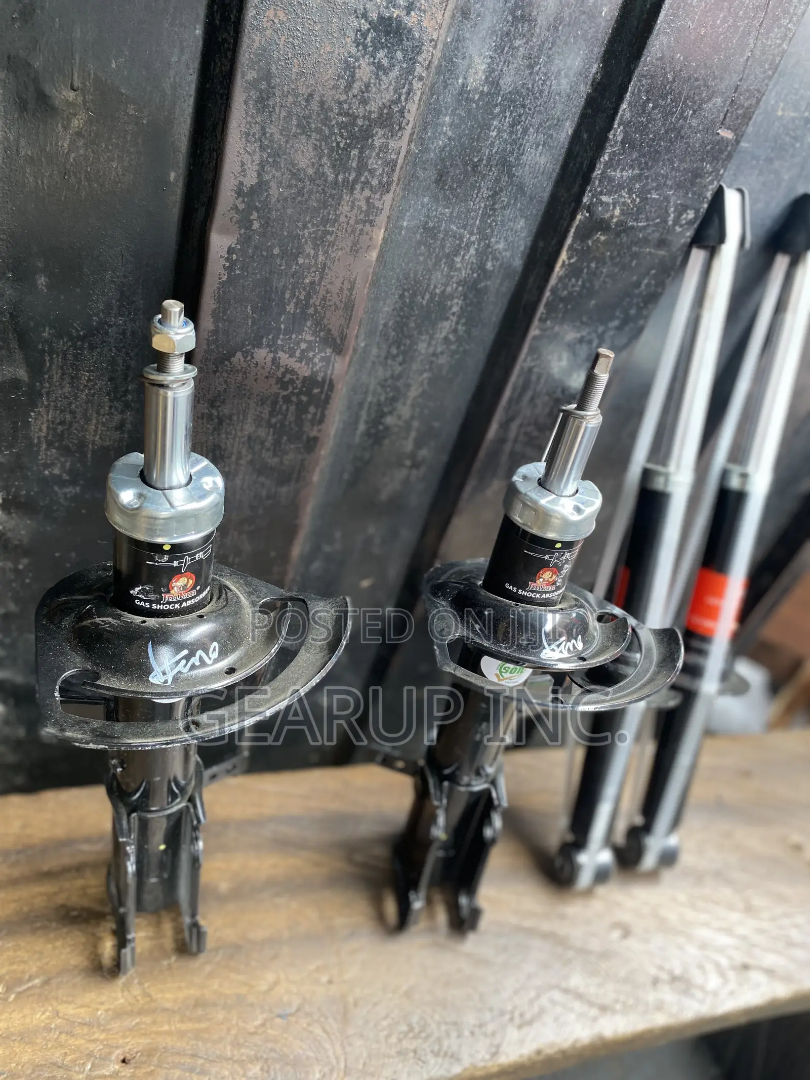 Set of 4 Pics Shock Absorbers for Dodge Caliber