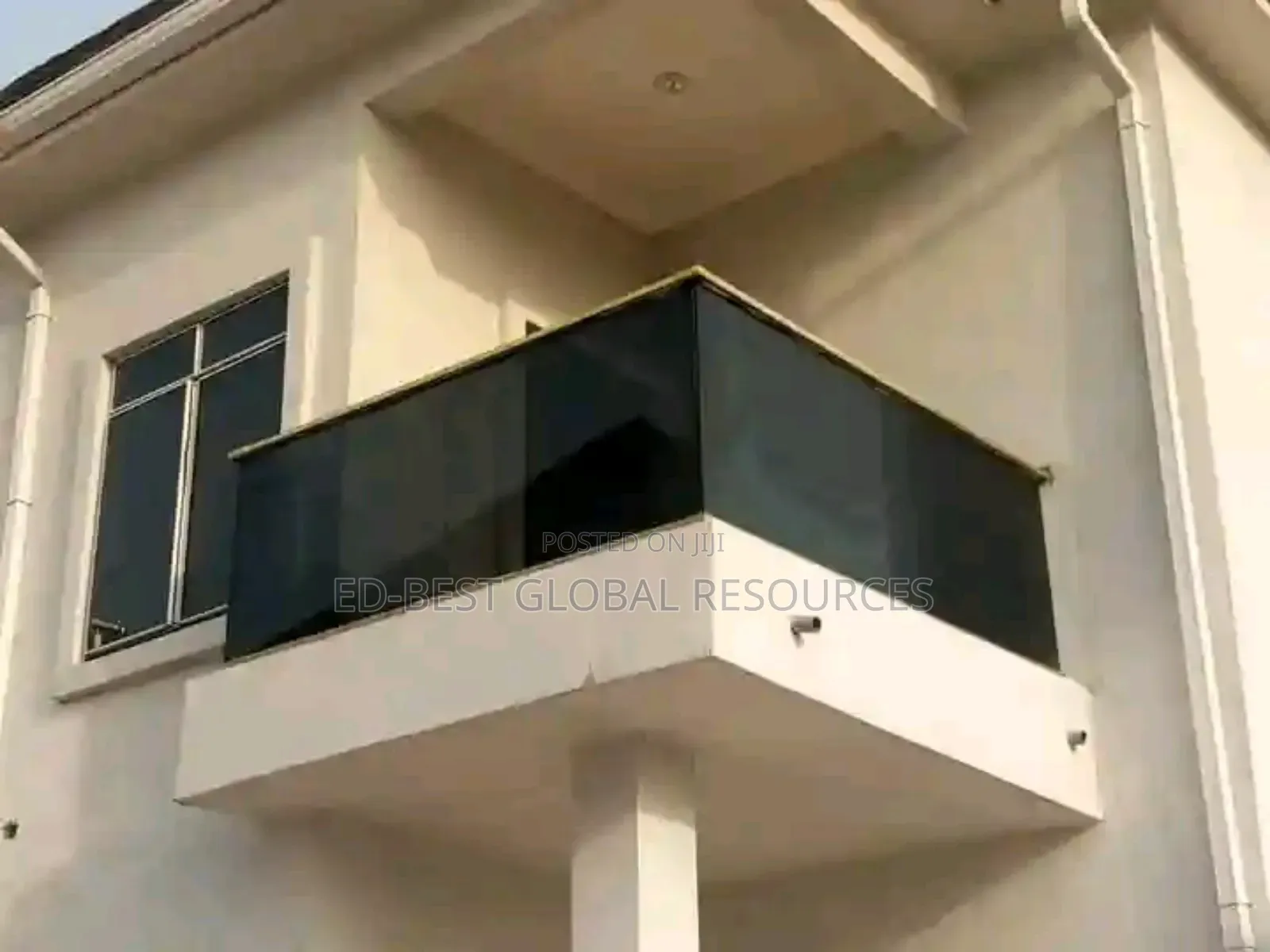 Modern Fameless Glass Rail