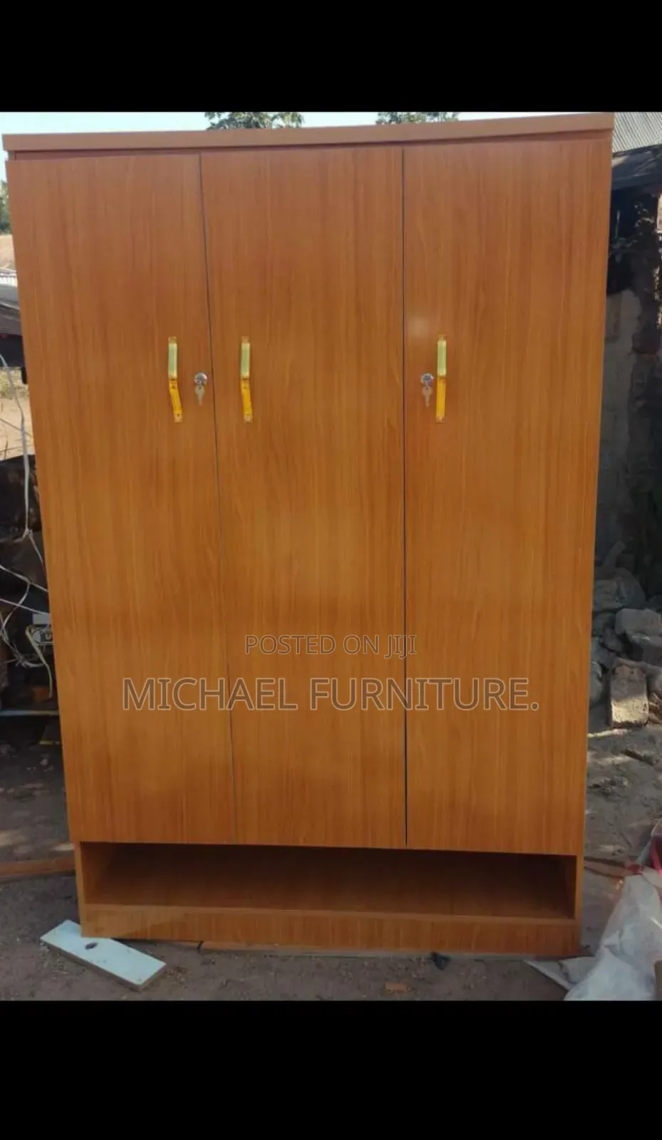 High Class Strong And Well Furnished 4x6 Wardrobe