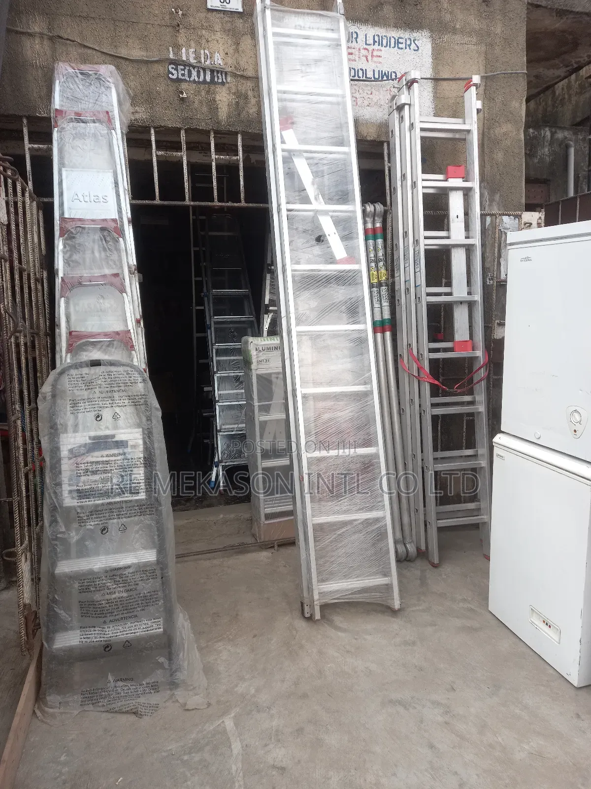 18ft(9X2) Industrial Heavy Duty Ladder