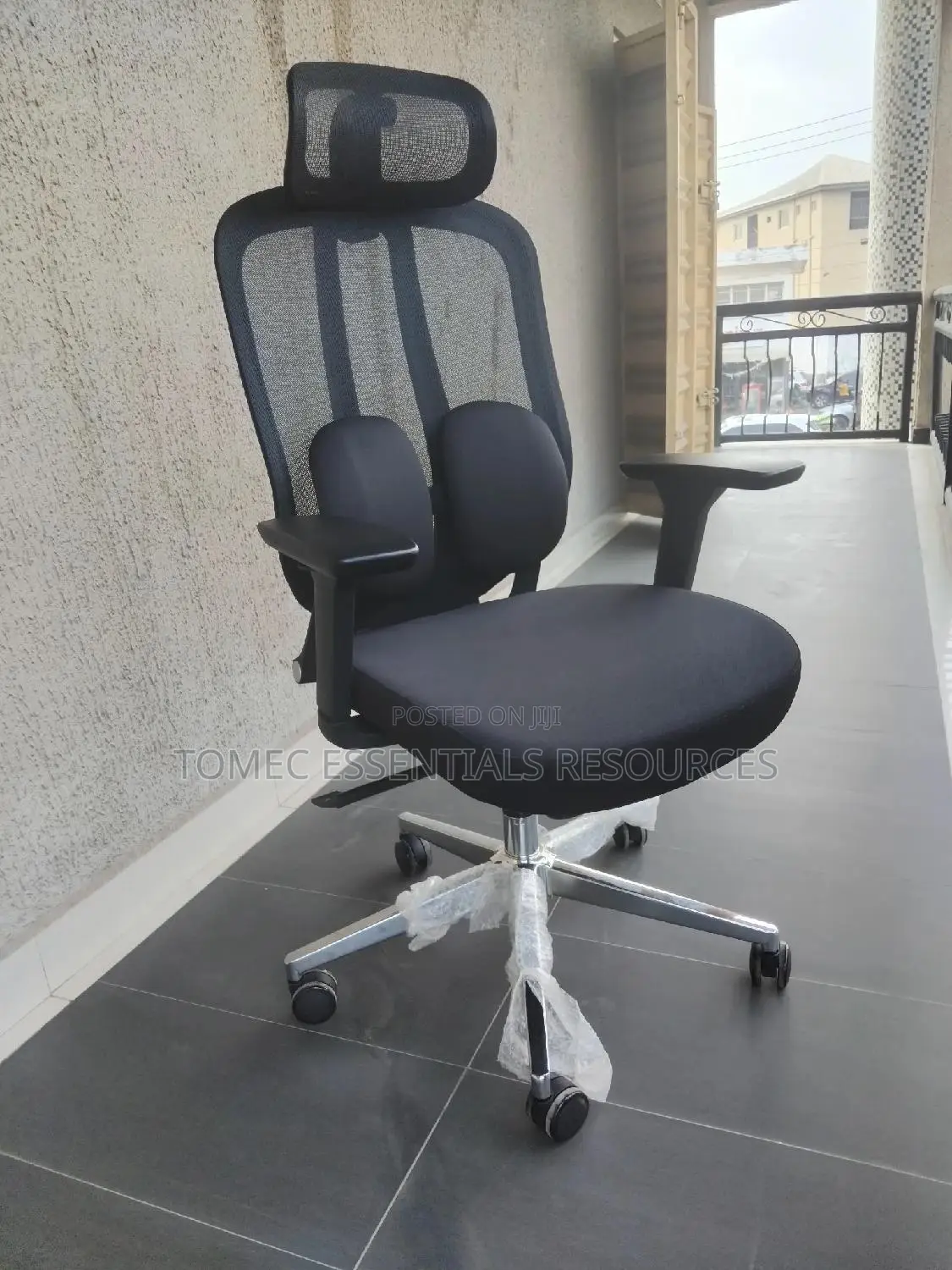 Classic Ergonomic Reclining Office Chair