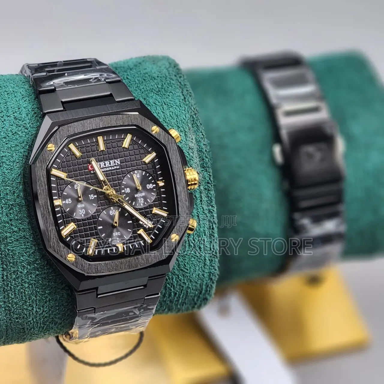 Curren Quality Men Chain Strap Wristwatch