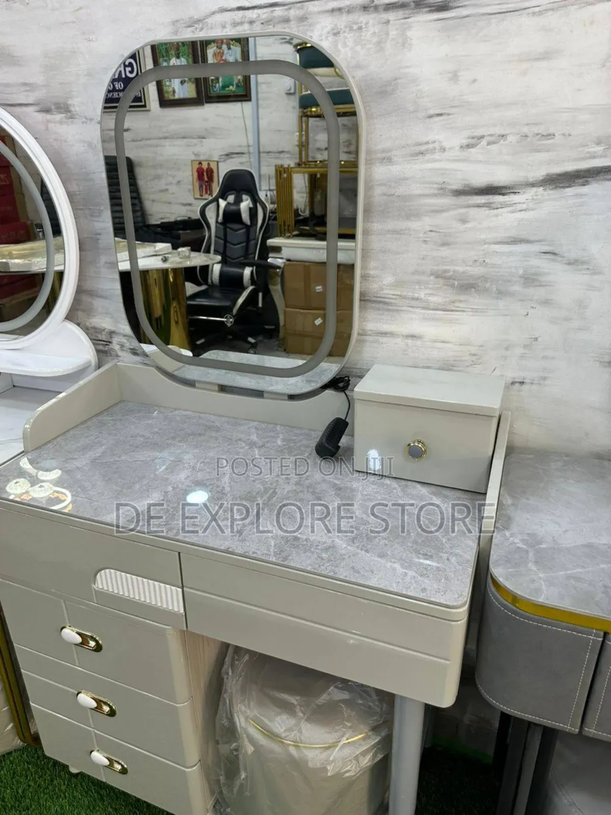Dressing Mirror