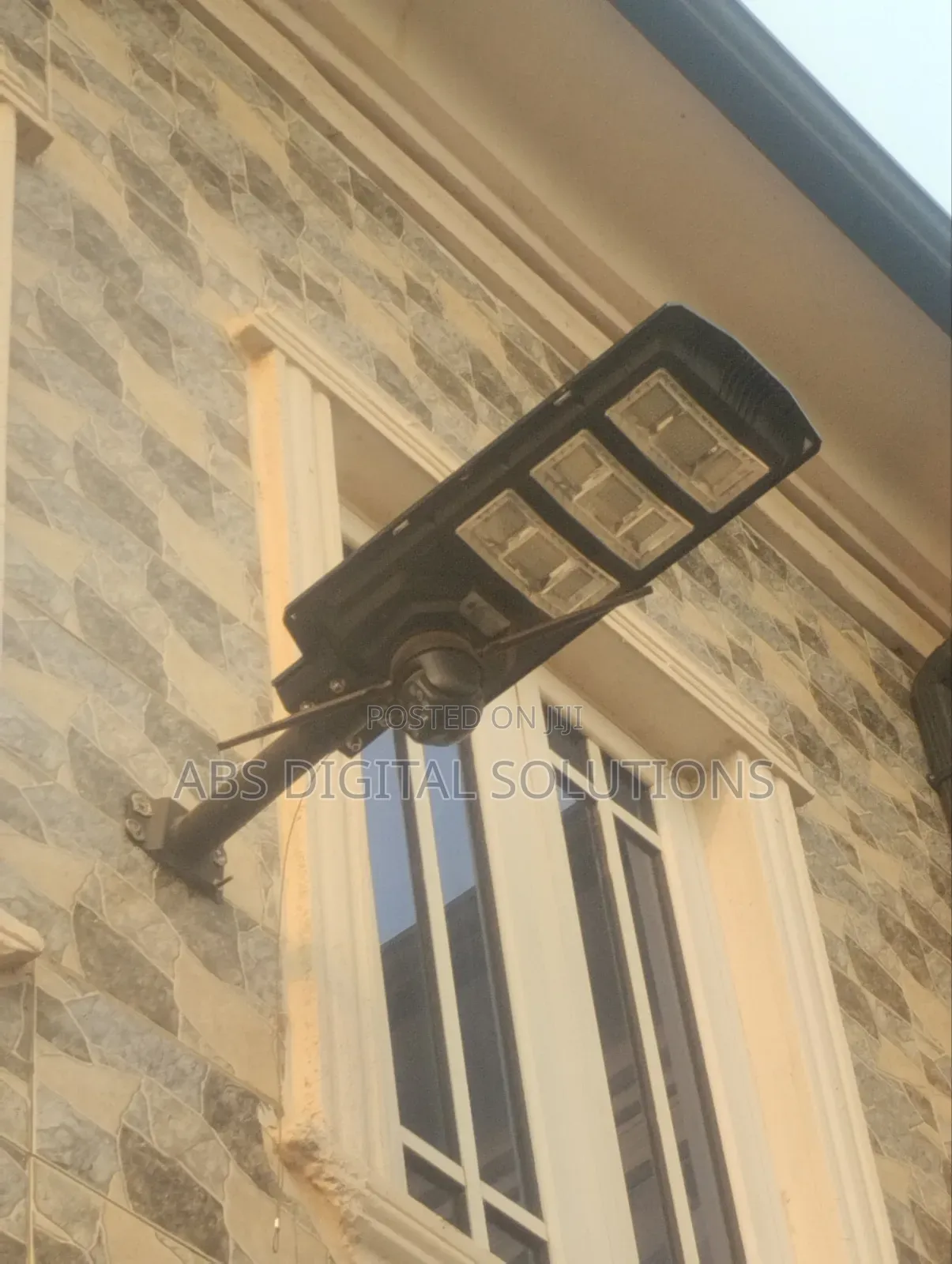Solar PTZ Powered Camera With Lamp