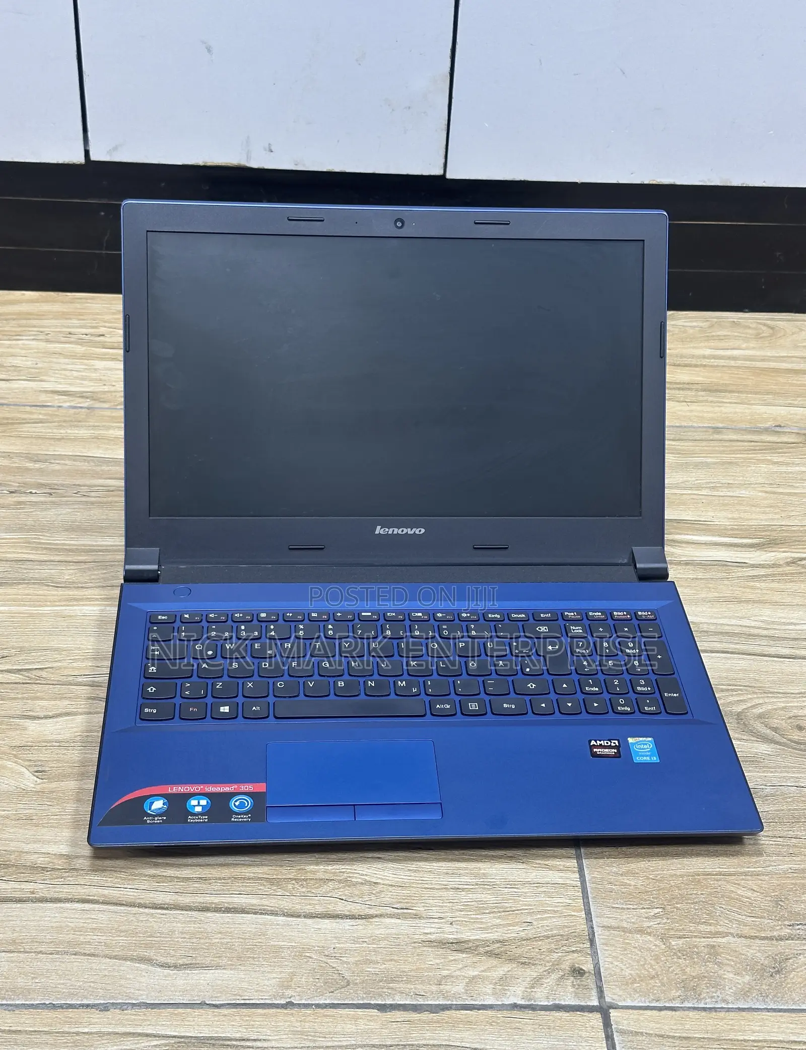 Laptop Lenovo IdeaPad 300 8GB Intel Core i3 HDD 500GB