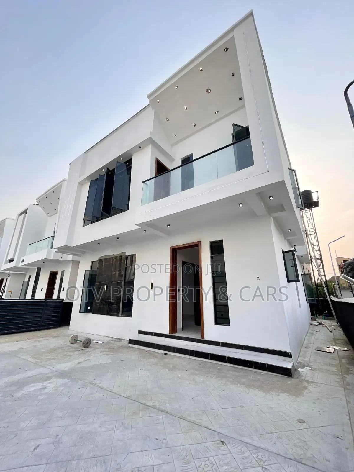 Furnished 5bdrm Duplex in Ajah for sale