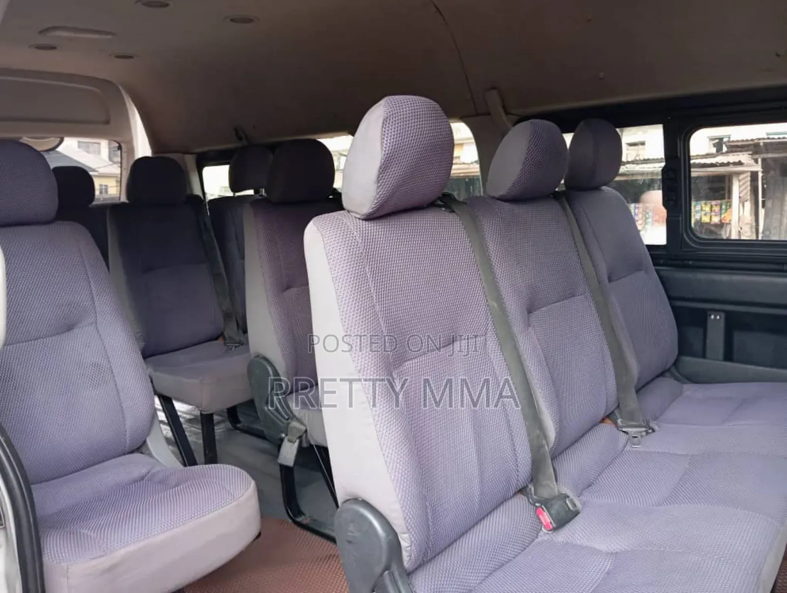 Toyota HiAce 2018 White